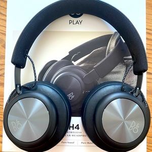 B&O H4 headphones
